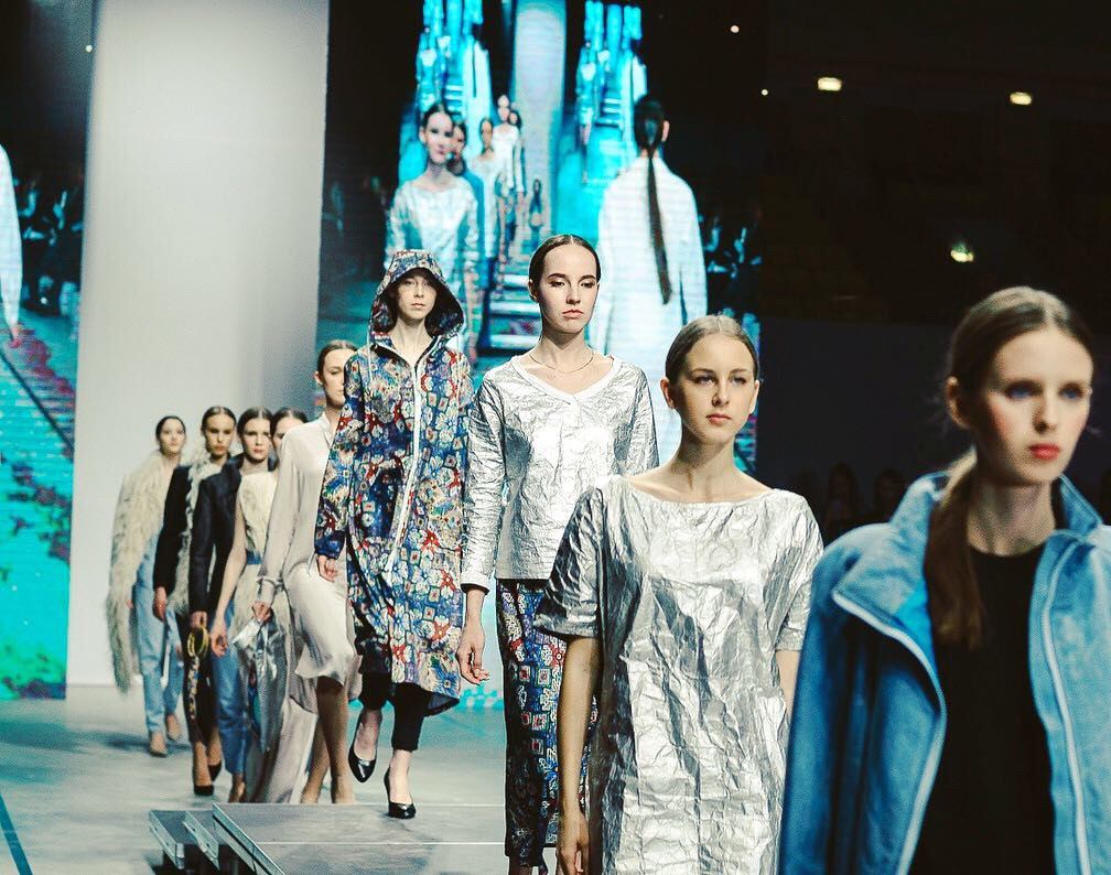 Показ коллекции с изделиями из Tyvek™ на неделе моды